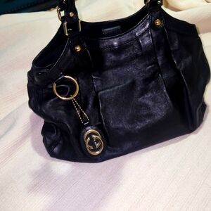 ‼️‼️SOLD‼️‼️Authentic Gucci Black Leather Sukey tote